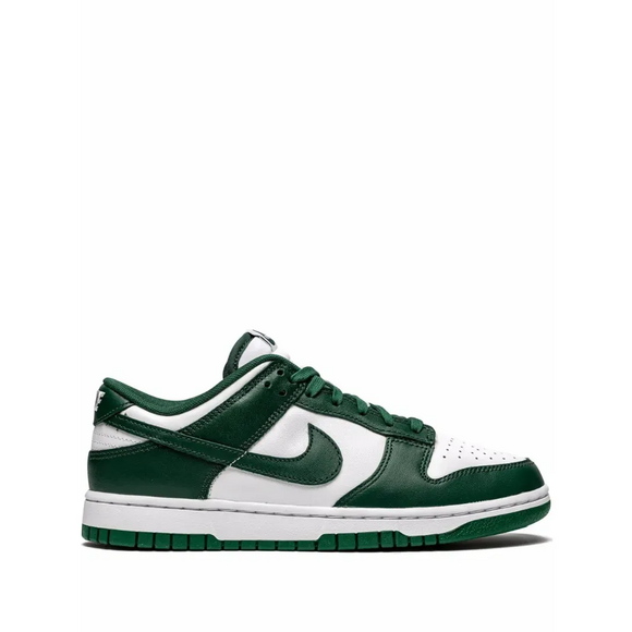 Nike Shoes - Nike Dunk Low sneakers in Green